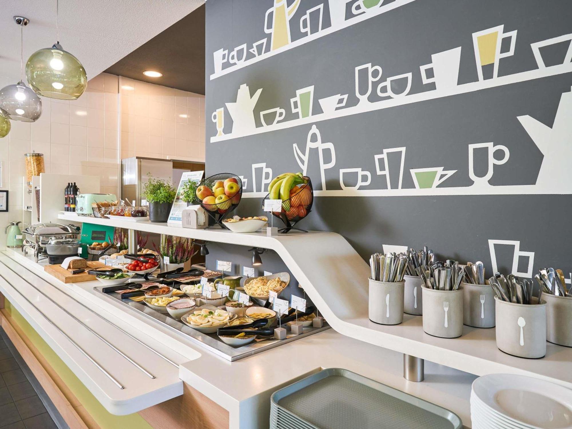Hotel Ibis Budget Poludnie *